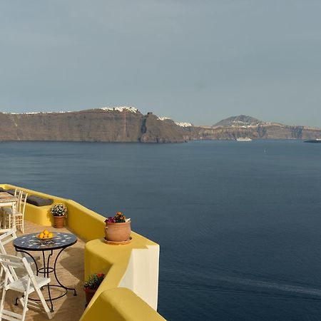 Ilivatos - Elegant Villa On The Caldera'S Edge Oia  Bagian luar foto