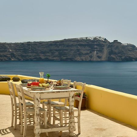 Ilivatos - Elegant Villa On The Caldera'S Edge Oia  Bagian luar foto