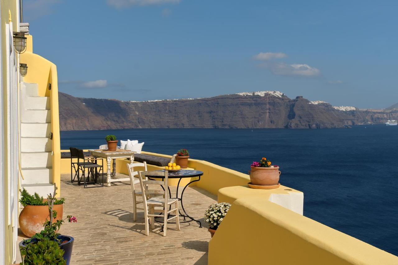 Ilivatos - Elegant Villa On The Caldera'S Edge Oia  Bagian luar foto