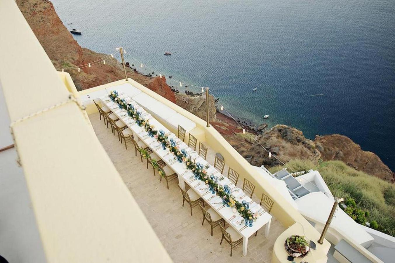 Ilivatos - Elegant Villa On The Caldera'S Edge Oia  Bagian luar foto