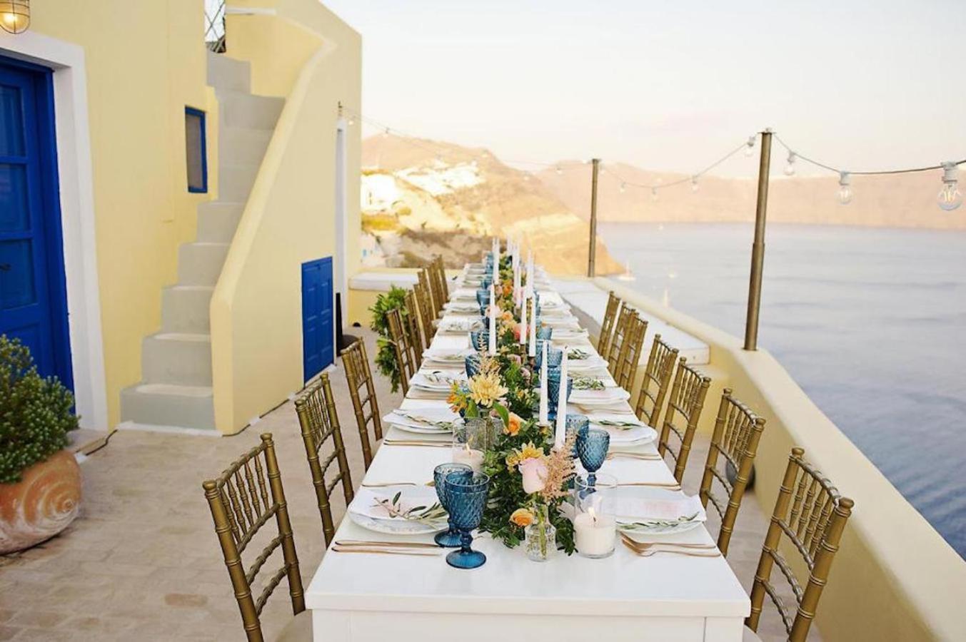 Ilivatos - Elegant Villa On The Caldera'S Edge Oia  Bagian luar foto