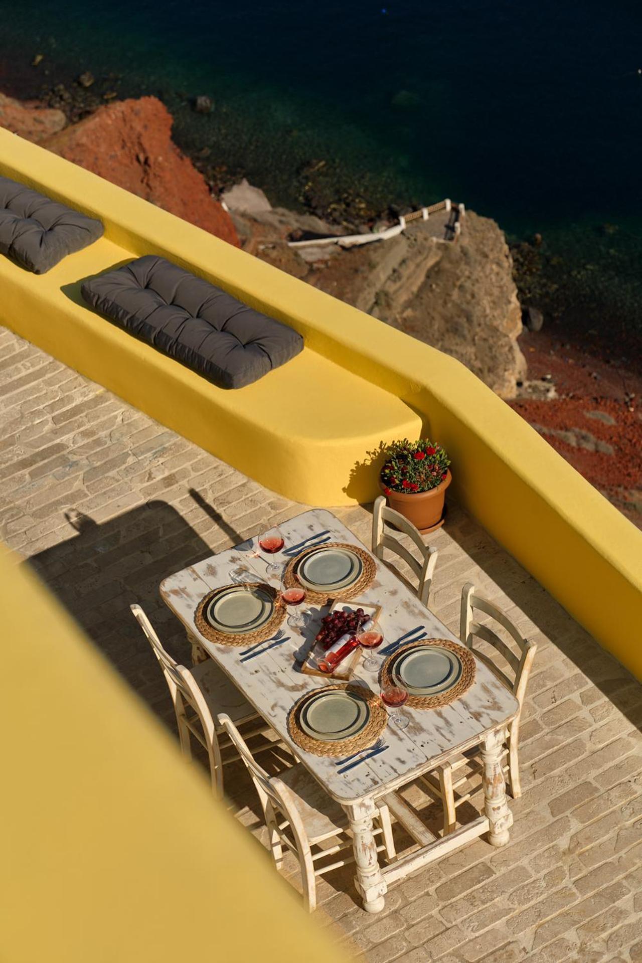 Ilivatos - Elegant Villa On The Caldera'S Edge Oia  Bagian luar foto