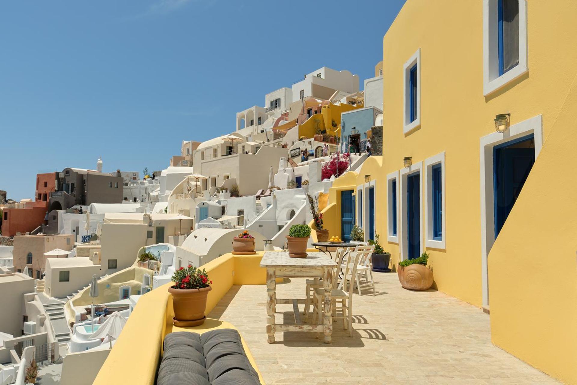 Ilivatos - Elegant Villa On The Caldera'S Edge Oia  Bagian luar foto