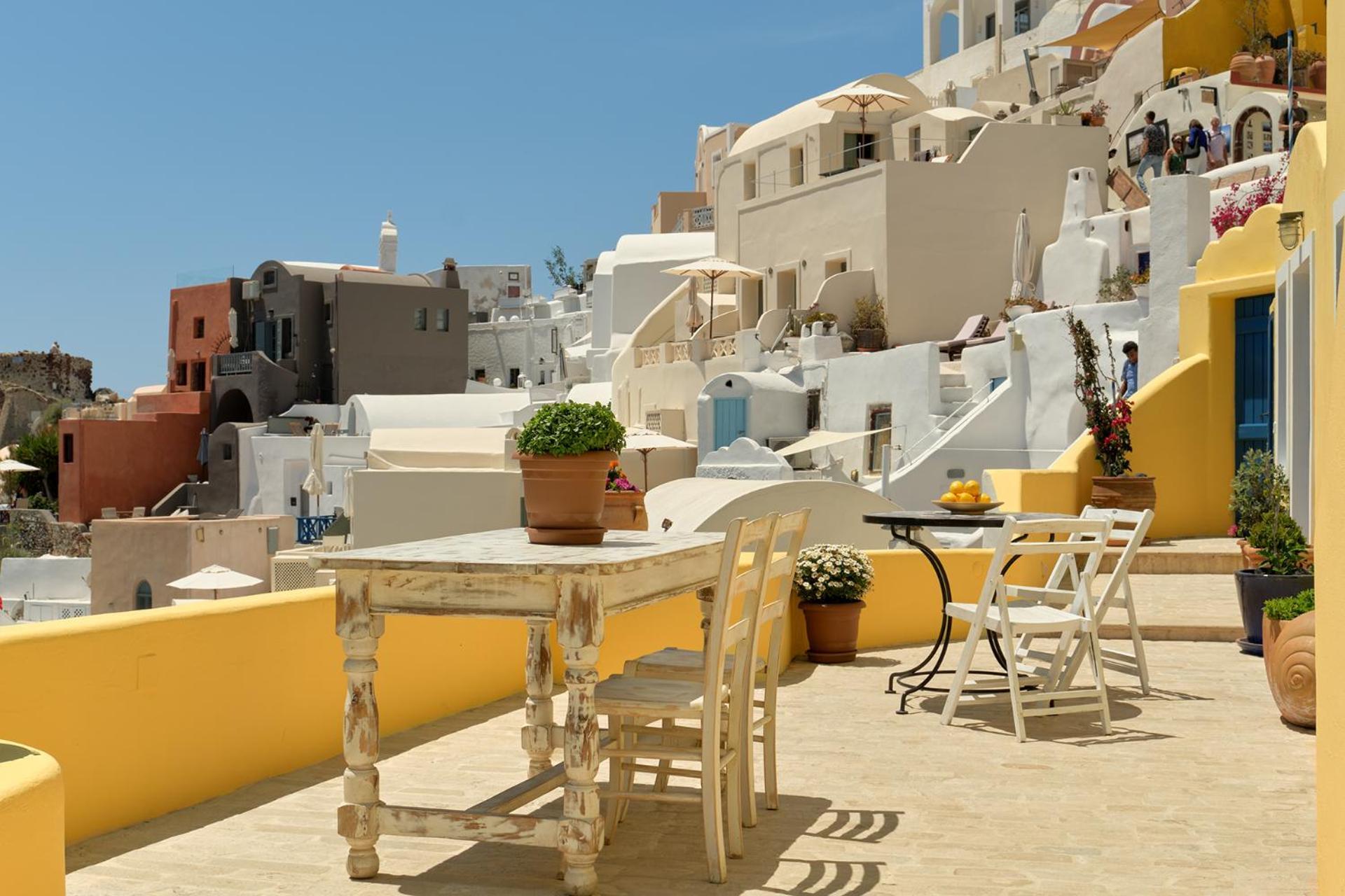 Ilivatos - Elegant Villa On The Caldera'S Edge Oia  Bagian luar foto